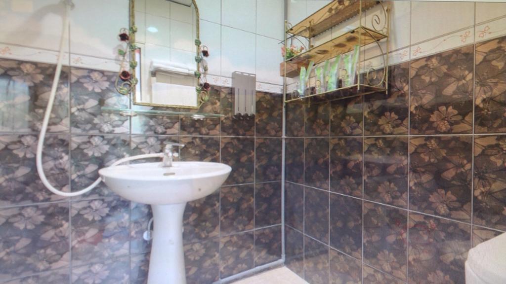Mei Di Ya House Yuli Exteriör bild
